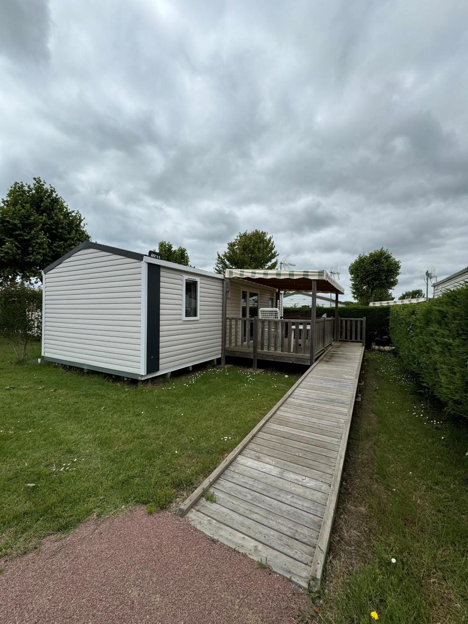 Camping Le Moulin De La Salle Les Sables-dʼOlonne Exterior foto
